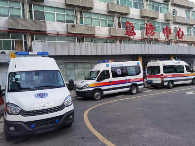 南京依維柯助力護航卡友 保障物流暢通