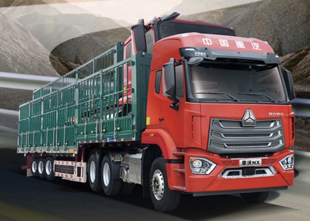 煤炭運輸高效創(chuàng)富，豪沃NX子母車讓日子紅紅火火