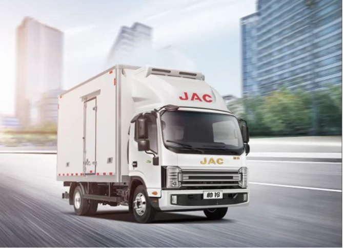 夏日冷鏈運(yùn)輸忙，江淮1卡冷鏈1號(hào)提供高價(jià)值出行方案