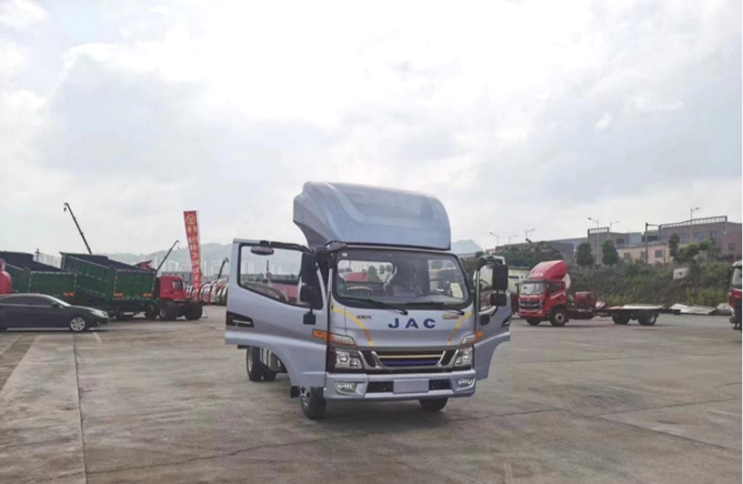 江淮1卡：駿鈴聚寶盆D25車型來襲，“混動(dòng)雙星”持續(xù)引領(lǐng)行業(yè)