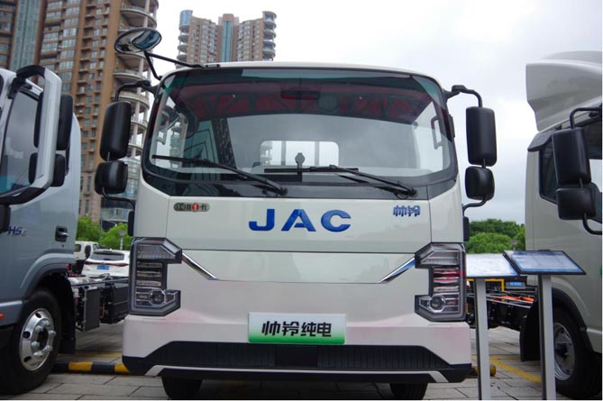 即將上市 江淮1卡帥鈴ES6純電輕卡為城配運(yùn)輸帶來高品質(zhì)新選擇！