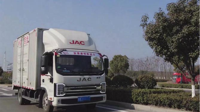 是老板、是卡友，也是網(wǎng)紅，他用江淮1卡帥鈴把商超生意越做越大