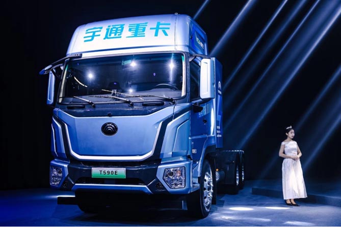 奪得9月新能源牽引車銷冠 看宇通重卡的“開掛”之路