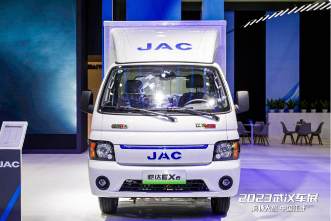  江淮1卡愷達鄉村振興1號車純電小卡家充實惠，助力農民增收致富！