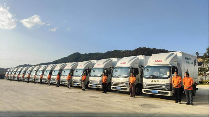 一路同行 合作共贏！西雙版納新傣園批量采購39輛江淮1卡