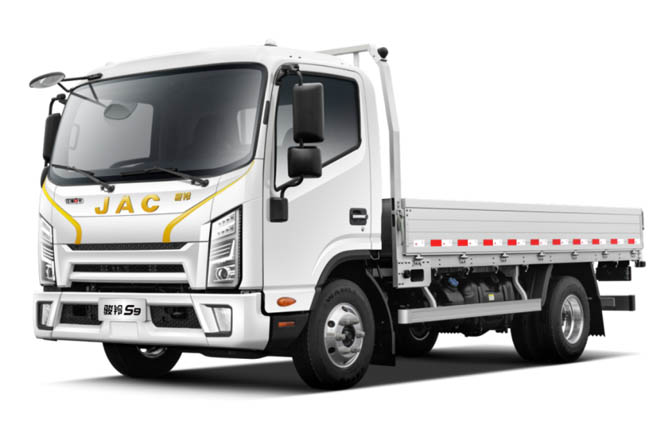 搭載2090mm合規(guī)最寬?cǎi){駛室，駿鈴S9超寬體賦能高效重載運(yùn)輸