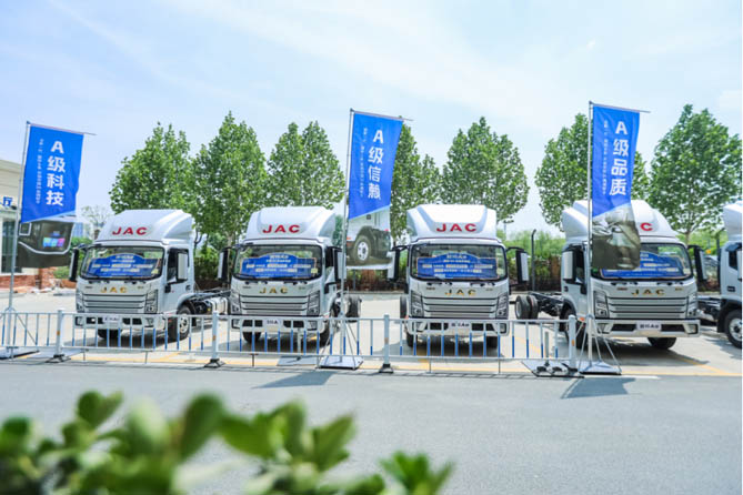 全新駿鈴A9登陸武漢 “5A標準”重新定義高端輕卡