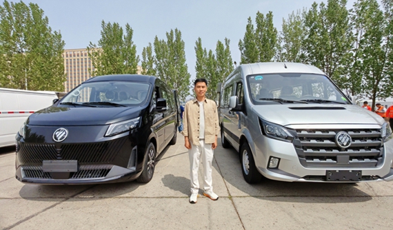 6年跑了60萬公里！醫藥物流白總獨寵圖雅諾輕客